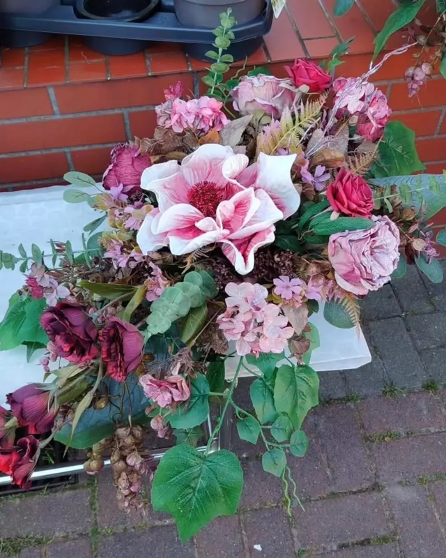 Wiązanka z liliami