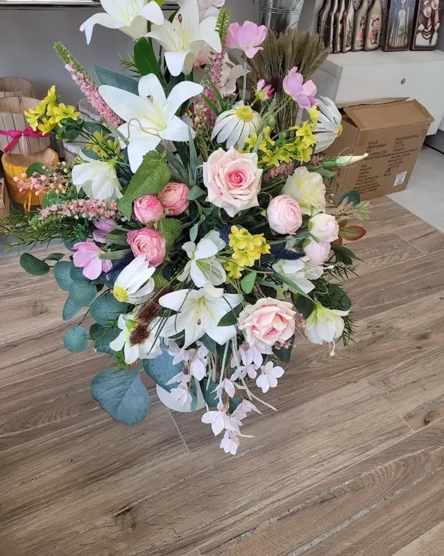 Kompozycja z liliami